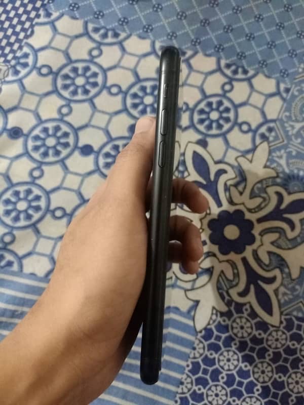 iPhone Xr 64gb non pta 5