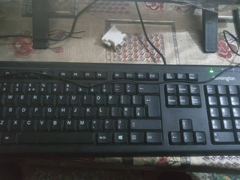 HP computer for sale 1 month only use new condition 10/10 all parts 1