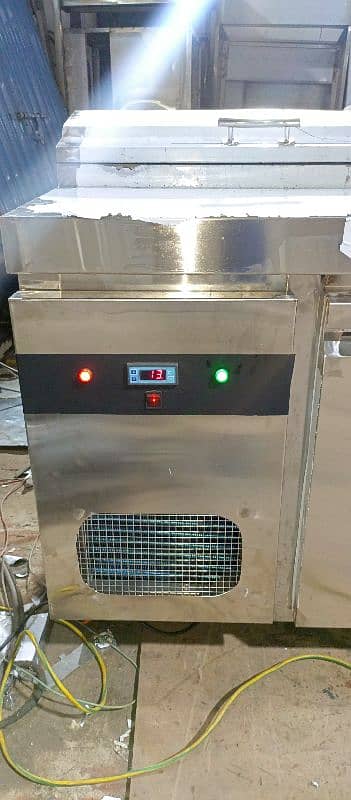 pizza preparation table under counter chiller 5 feet 2