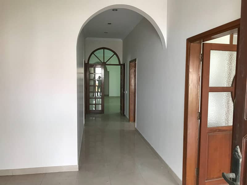 500 Yard Portion for rent In DHA phase 1 7