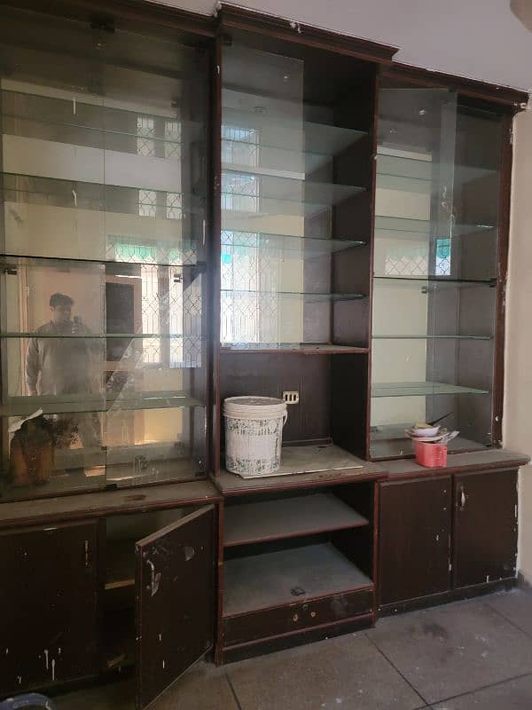 Cabinet, doors, glass 8