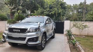 Toyota Hilux Vigo 2011 Outclass