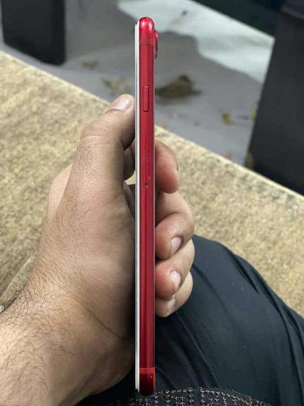 IPHONE 7PLUS (RED) 256GB 3