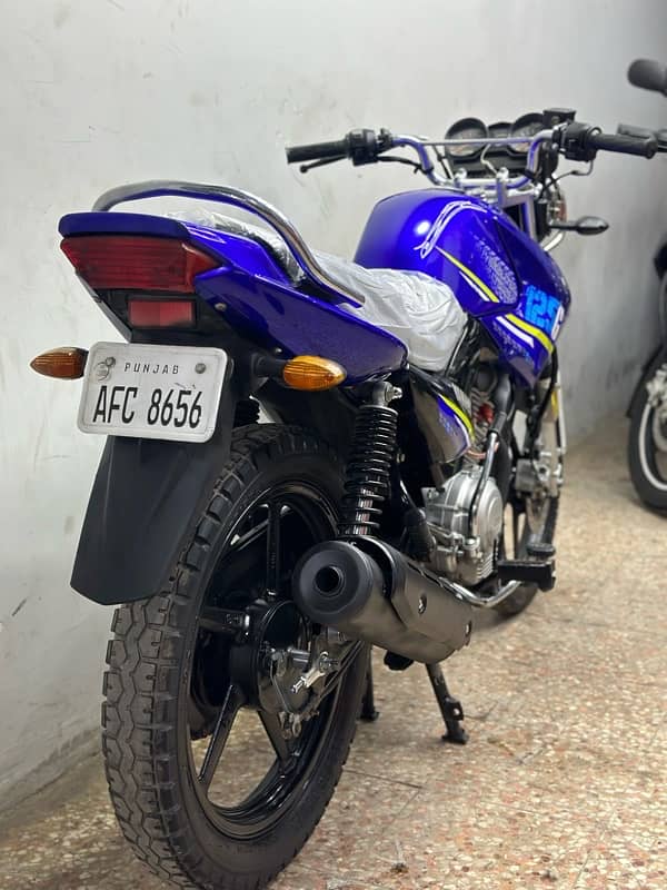 yamaha ybr125g 2021 model ( low millage ) 4