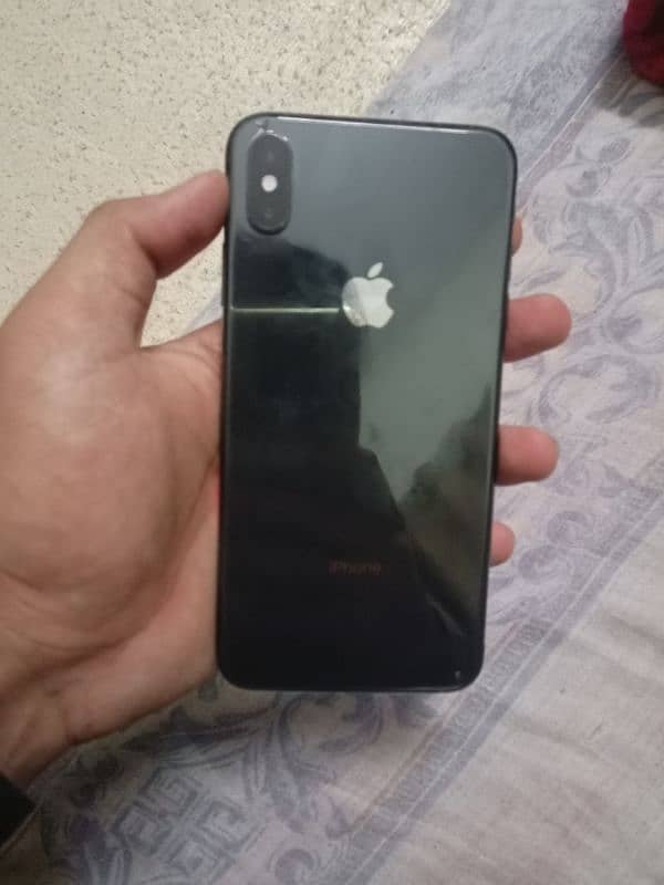 Iphone XS Max Non PTA 4