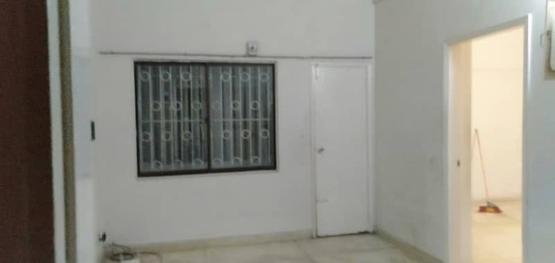 First floor 2 bedrooms apartment available for rent 7