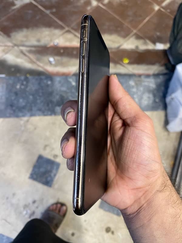 Iphone Xs Max 64gb PTA Approved 5