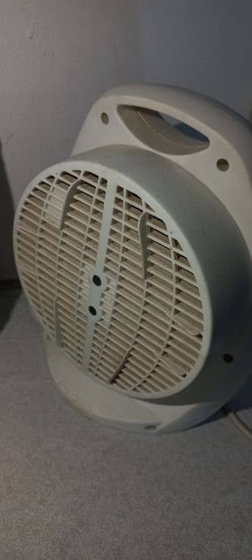 Fan Heater 2 in 1 in excellent condition. 7