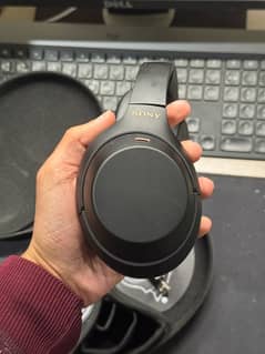 Sony WH1000 XM4