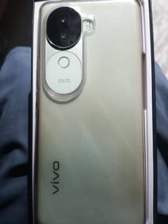 Vivo V40E