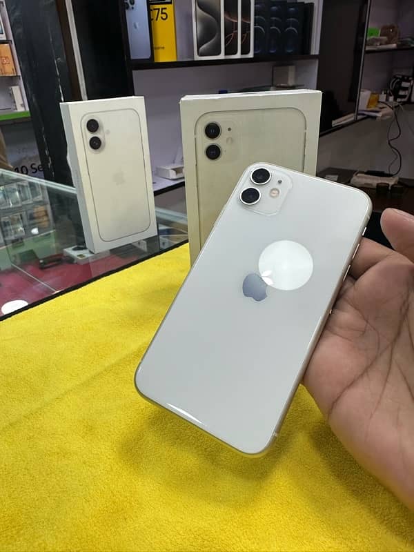 iPhone 11 64gb pta approved 0