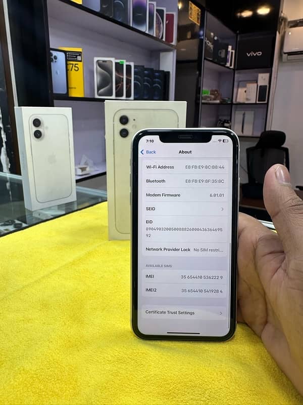 iPhone 11 64gb pta approved 8