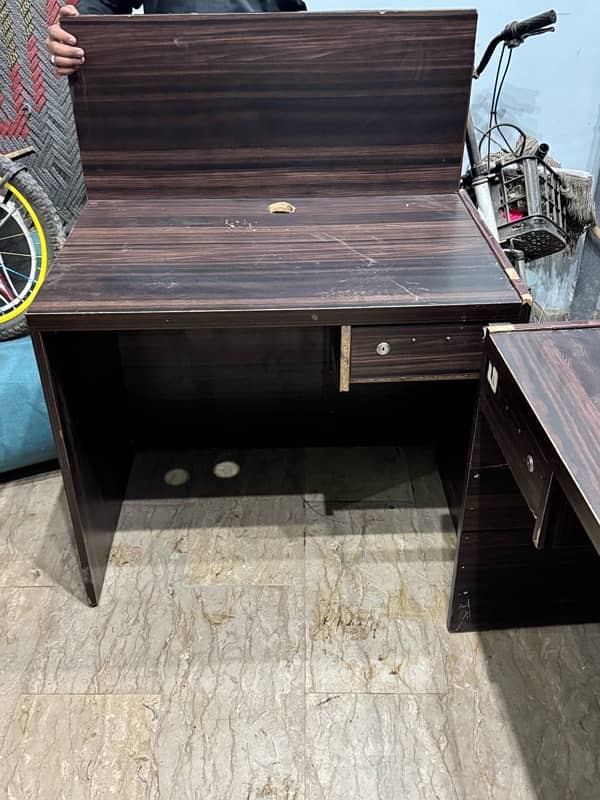 set of 4 office tables 2