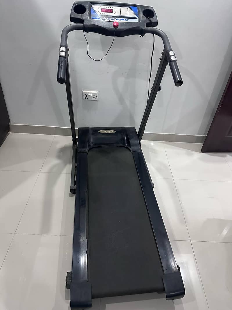 Body Fit Treadmill / Running Machine 0