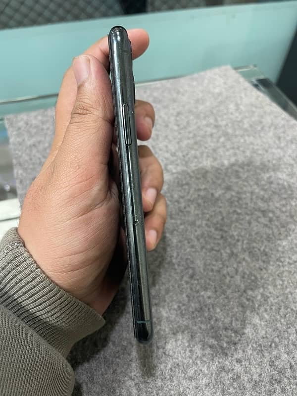 Iphone 11 pro waterpack 256 non PTA factory 73% battery 2