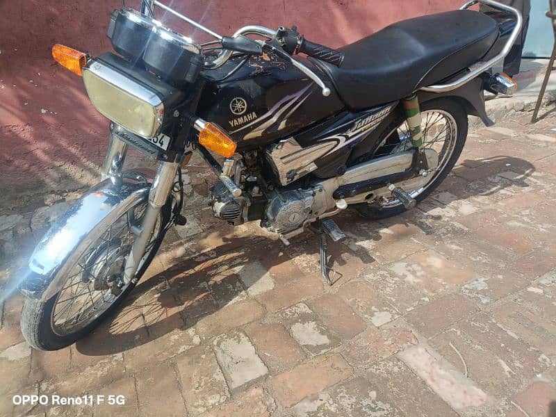 Yamaha Junoon 2012 golden no in good condition 2