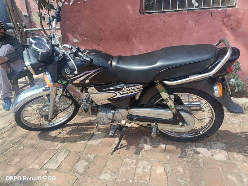 Yamaha Junoon 2012 golden no in good condition 7