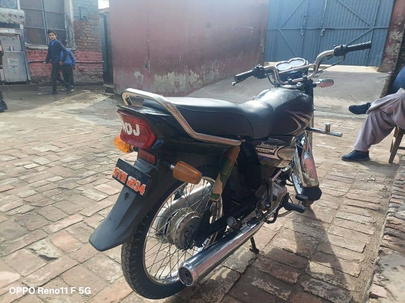 Yamaha Junoon 2012 golden no in good condition 11