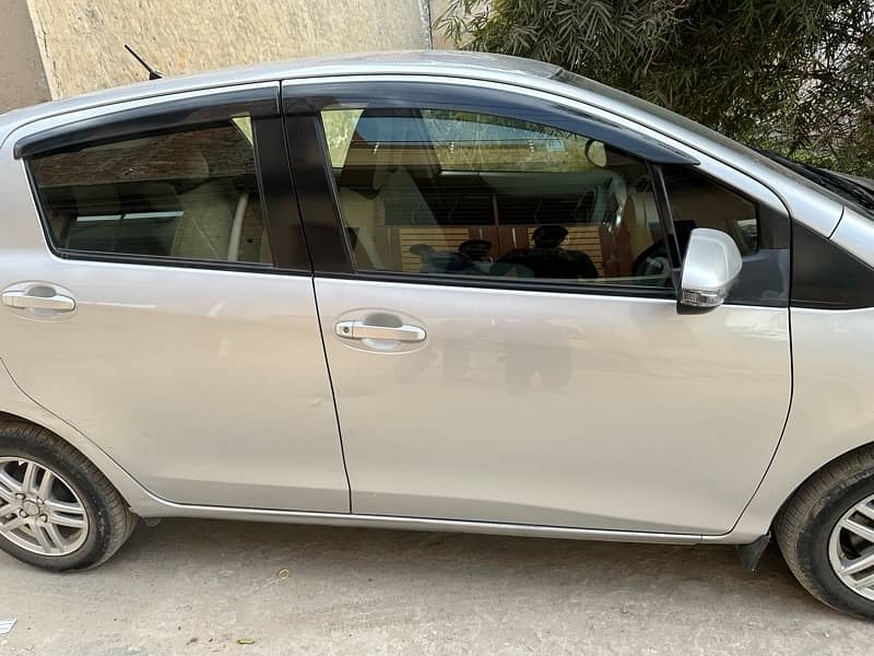 Toyota Vitz 2016 5