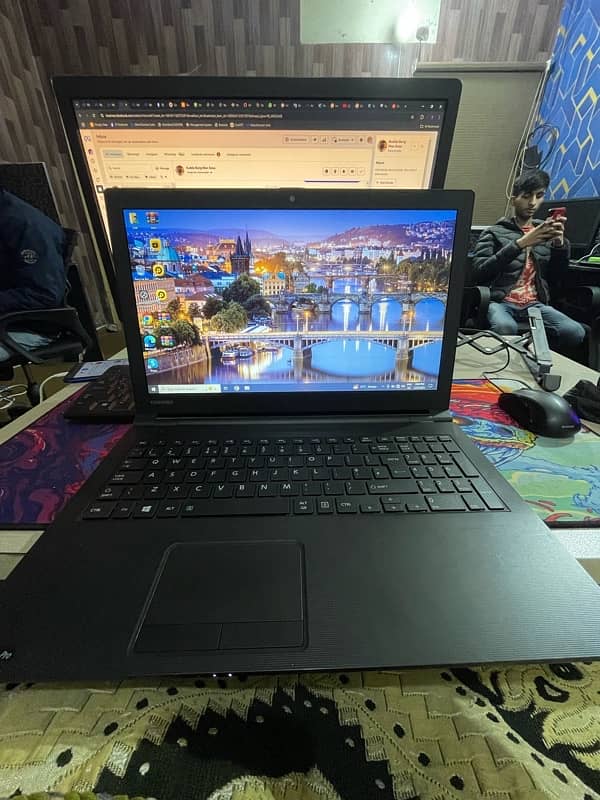 Toshiba Laptop 8gb | 128 GB 1