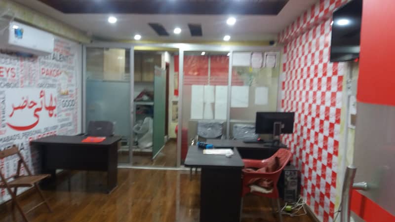 Blue Area Office 400 Square Feet Jinnah Avenue For Rent 0