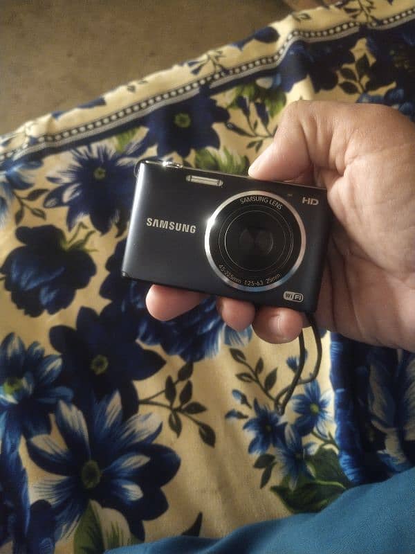 Samsung smart digital camera Whatsapp number 03489419720 5