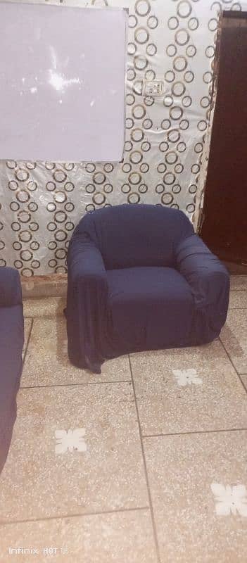 sofa set in excellent condition 03067593756 0