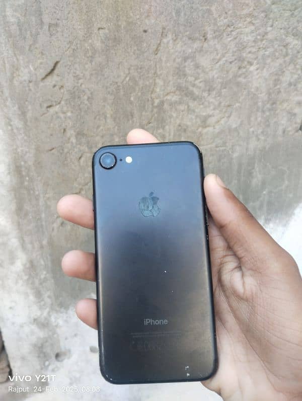 iPhone 7 128 gb Pta approved only exchange iPhones x or up 0