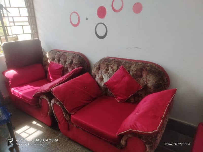 7 seater sofa set ( including coffee table) 0