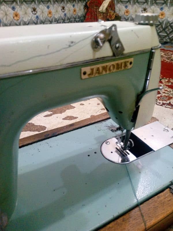 jenom and singer sewing machine 5