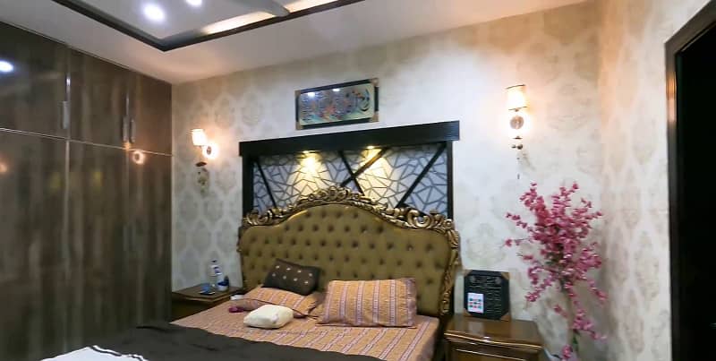 20 Marla Double-Storey House For Sale In Johar Town Phase 2, Block H1 - Demand: 8 Crore 43