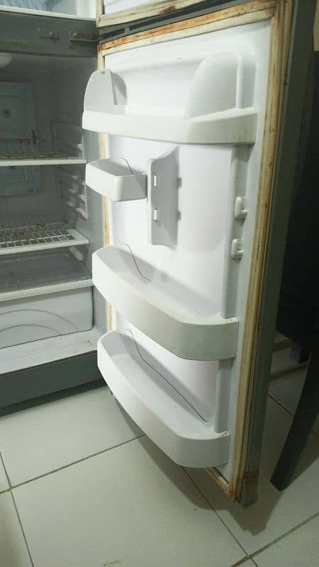 refrigerator/Fridge 1