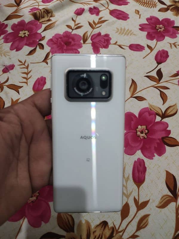 AQUOS mobile Good condition 12/128 0