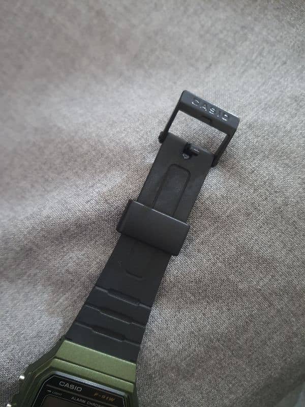 Casio F91 W. 5