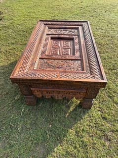 brand new swati carved easy to move from place to place