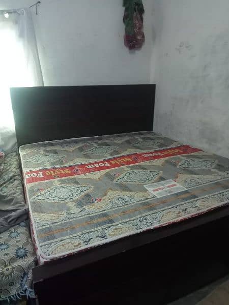 bed with side table 03174287453 1