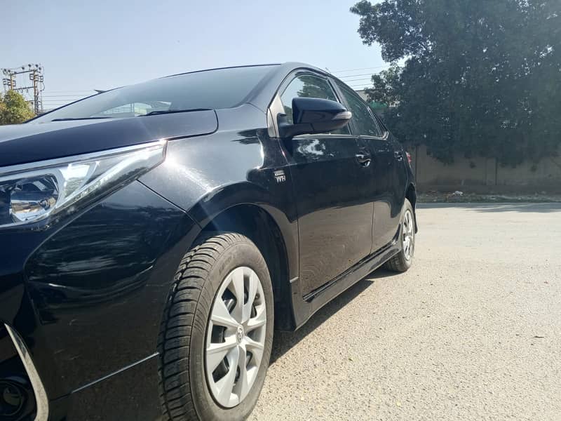 Toyota Corolla Altis 2022-  ALMOST NEW AND ORIGNAL (malir cantt) 1