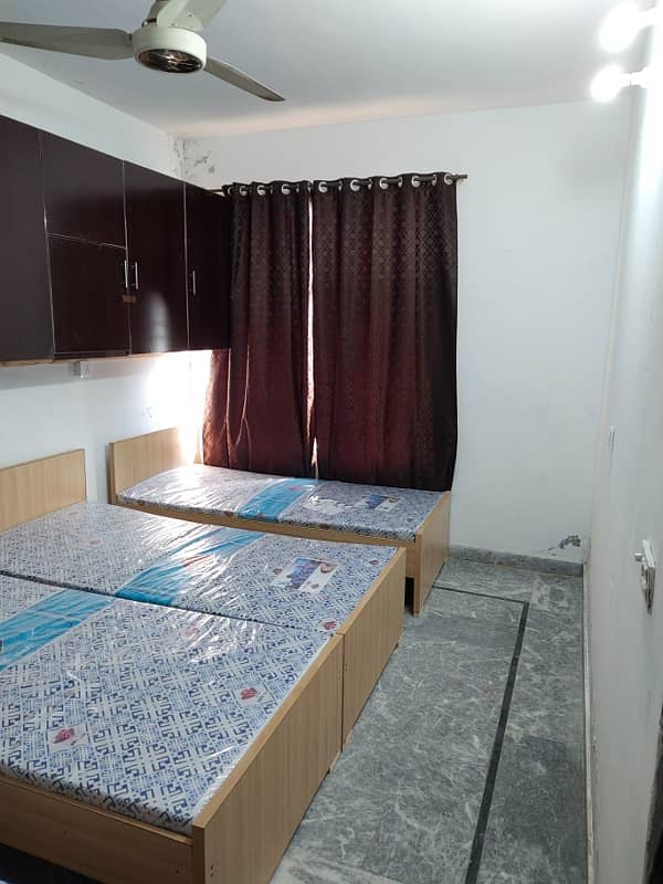 Lahore dubai town Furnished House rooms for rent family girls boys couples ke liye 3