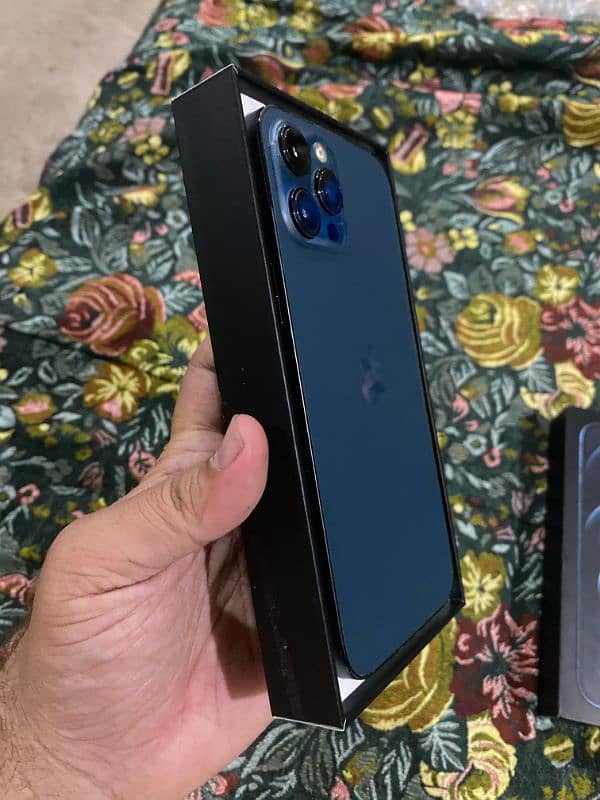 iphone 12pro max pta approved with box 3