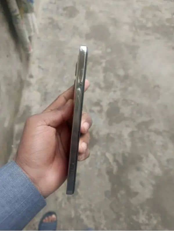 Infinix note 30 8/256 10/9.5 condition 4