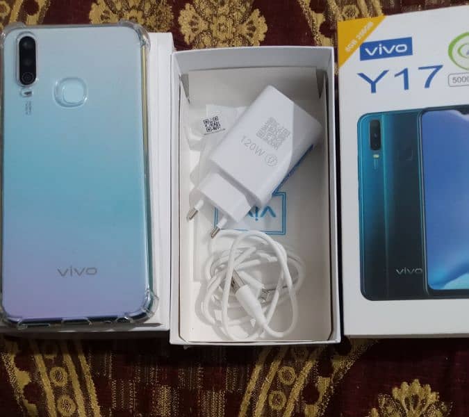 Vivo Y17 1