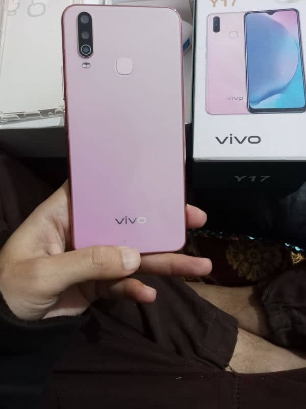 Vivo Y17 5