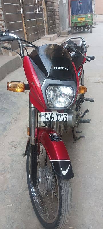 Honda dream 70 CD for sale condition 10/10 4