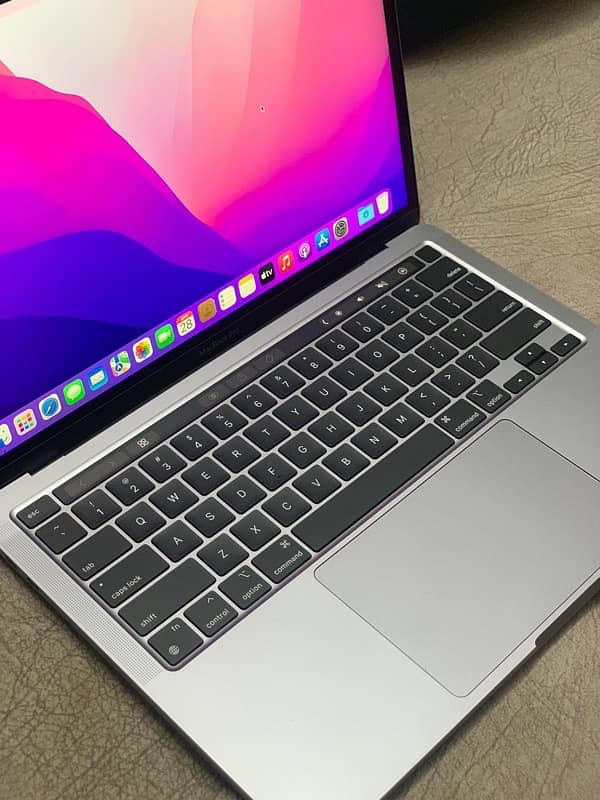 Macbook Pro M2 Chip 6