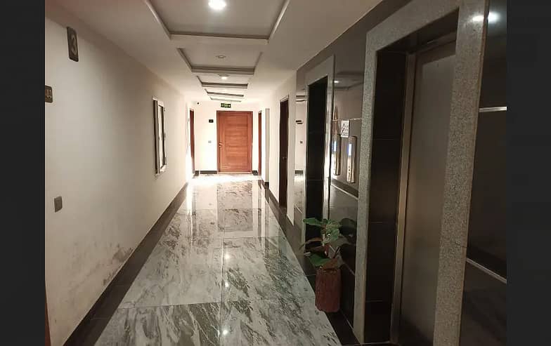 Office for rent furnish & unfurnish in Bahria town karachi 6