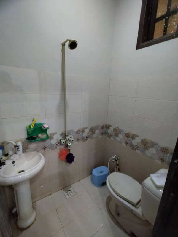 2 Bed Lounge Flat For Sale 2nd Floor gawalior Society 4