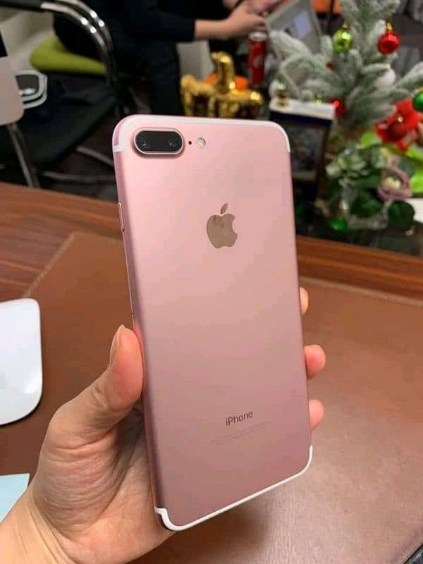 iPhone 7 plus 128 GB only WhatsApp 03265132106 2