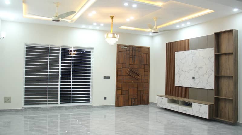 Beautiful 15M Brand New House For Sale 4