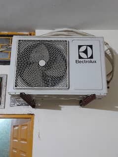 Electrolux 1 ton split ac Non inverter