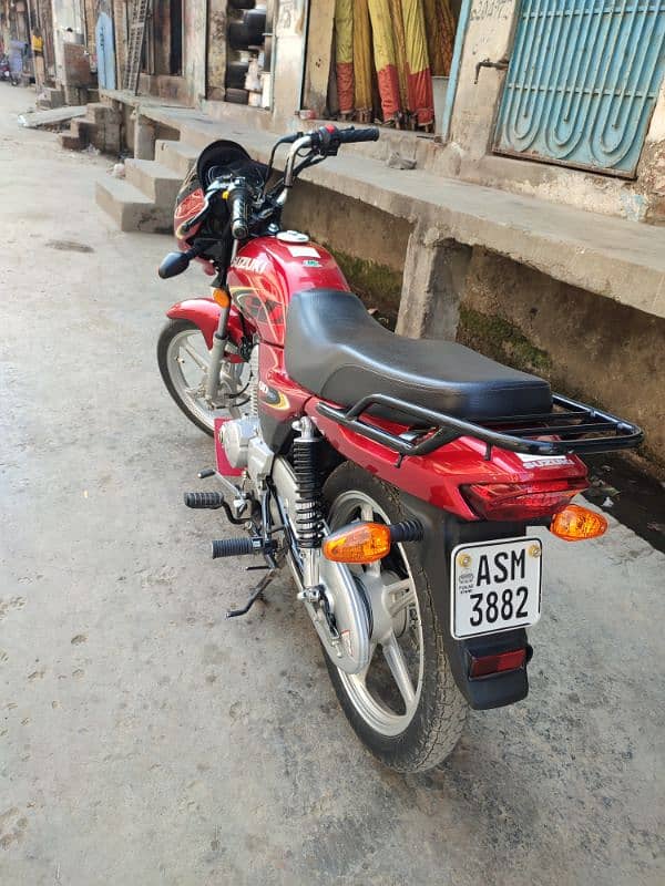 Suzuki GD 110s Zero condition 4